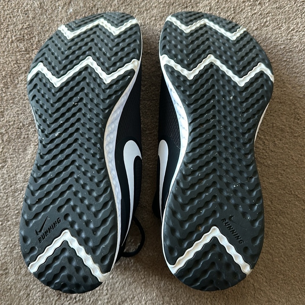 Nike Revolution Running Shoes - Picture 5 of 5